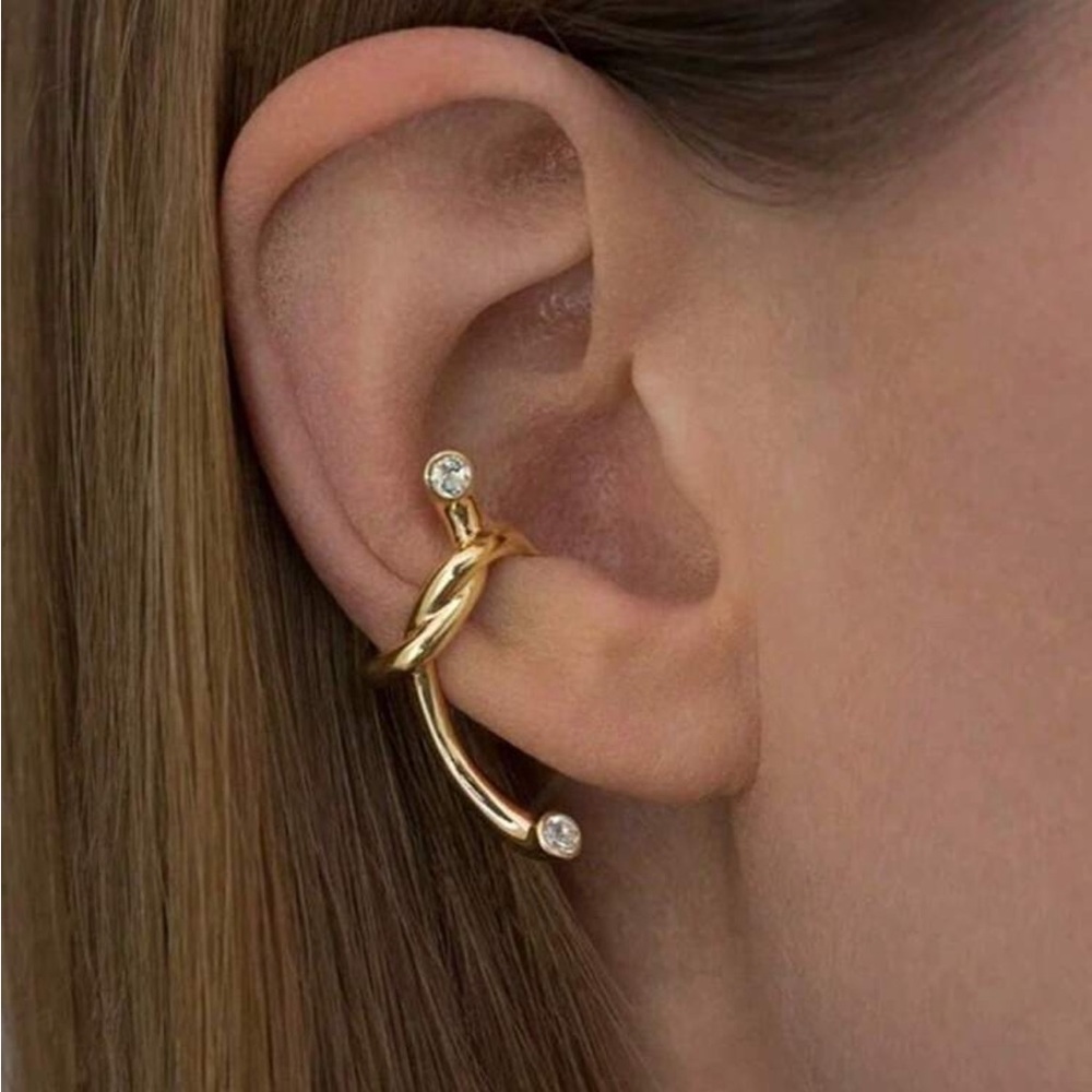 Elegant Gold Knot Ear Cuff R295